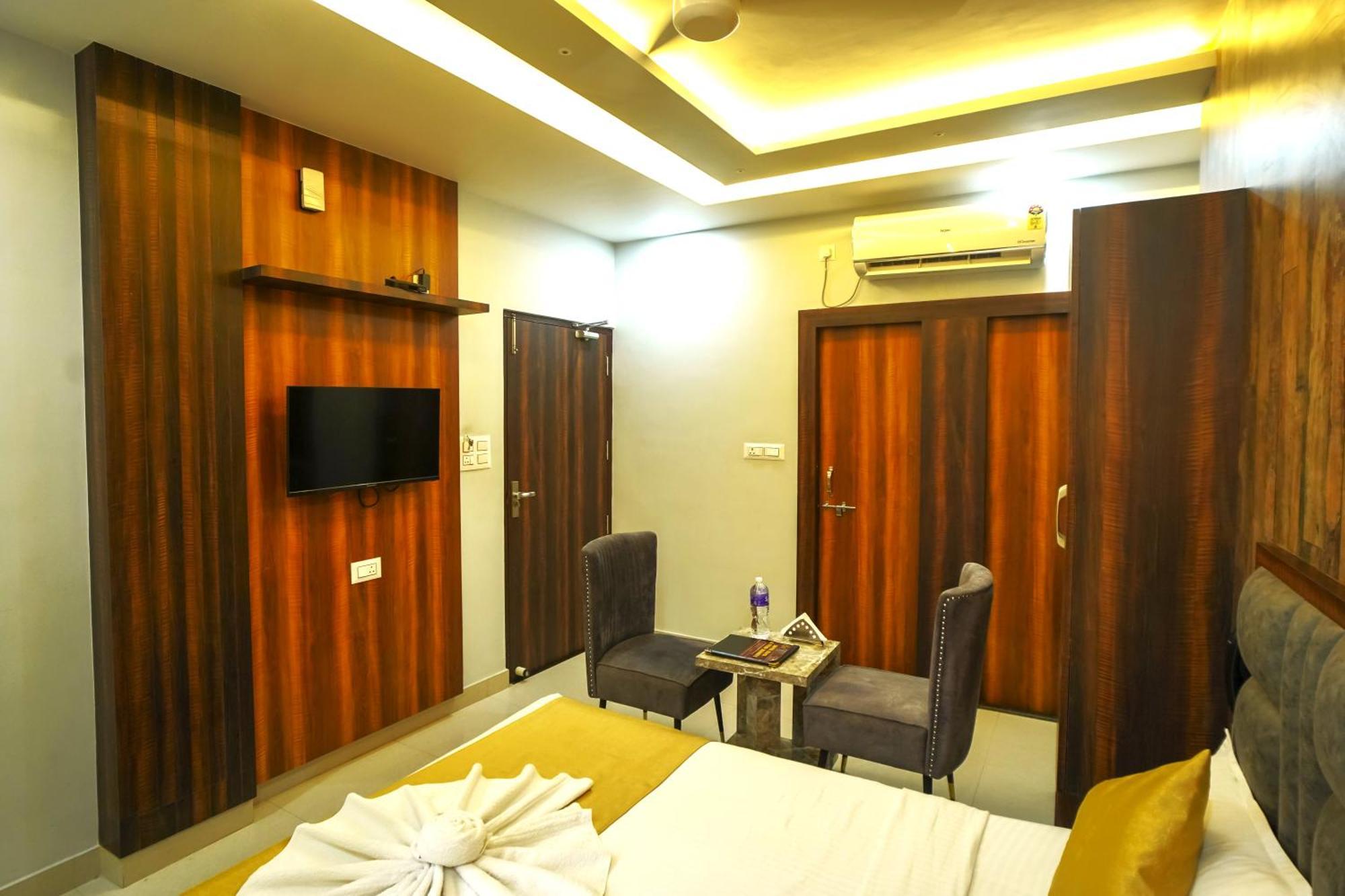 Hotel Rama Gorakhpur Exteriör bild
