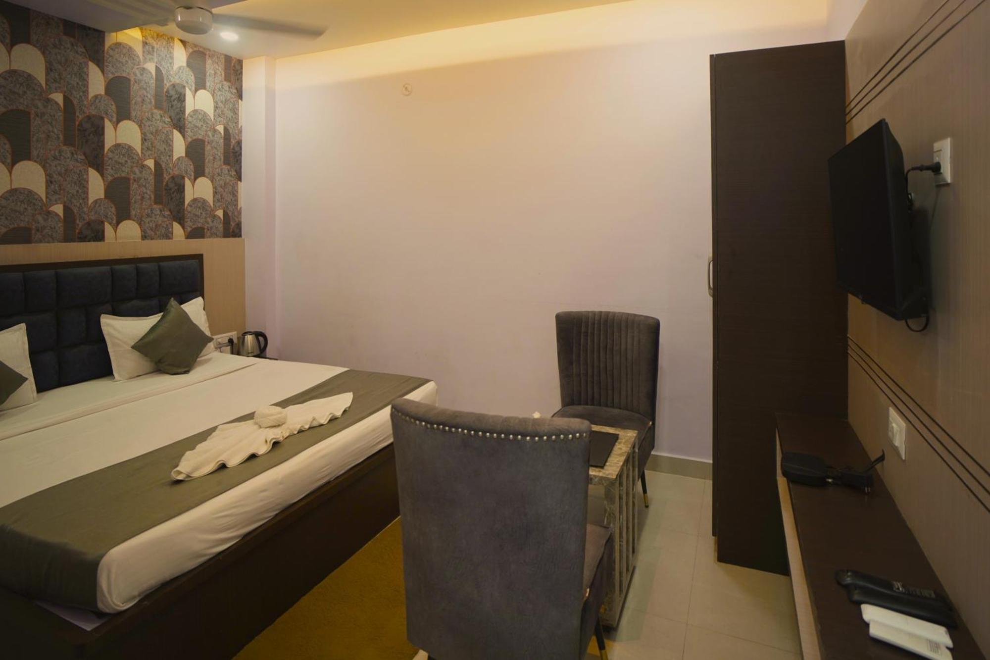 Hotel Rama Gorakhpur Exteriör bild