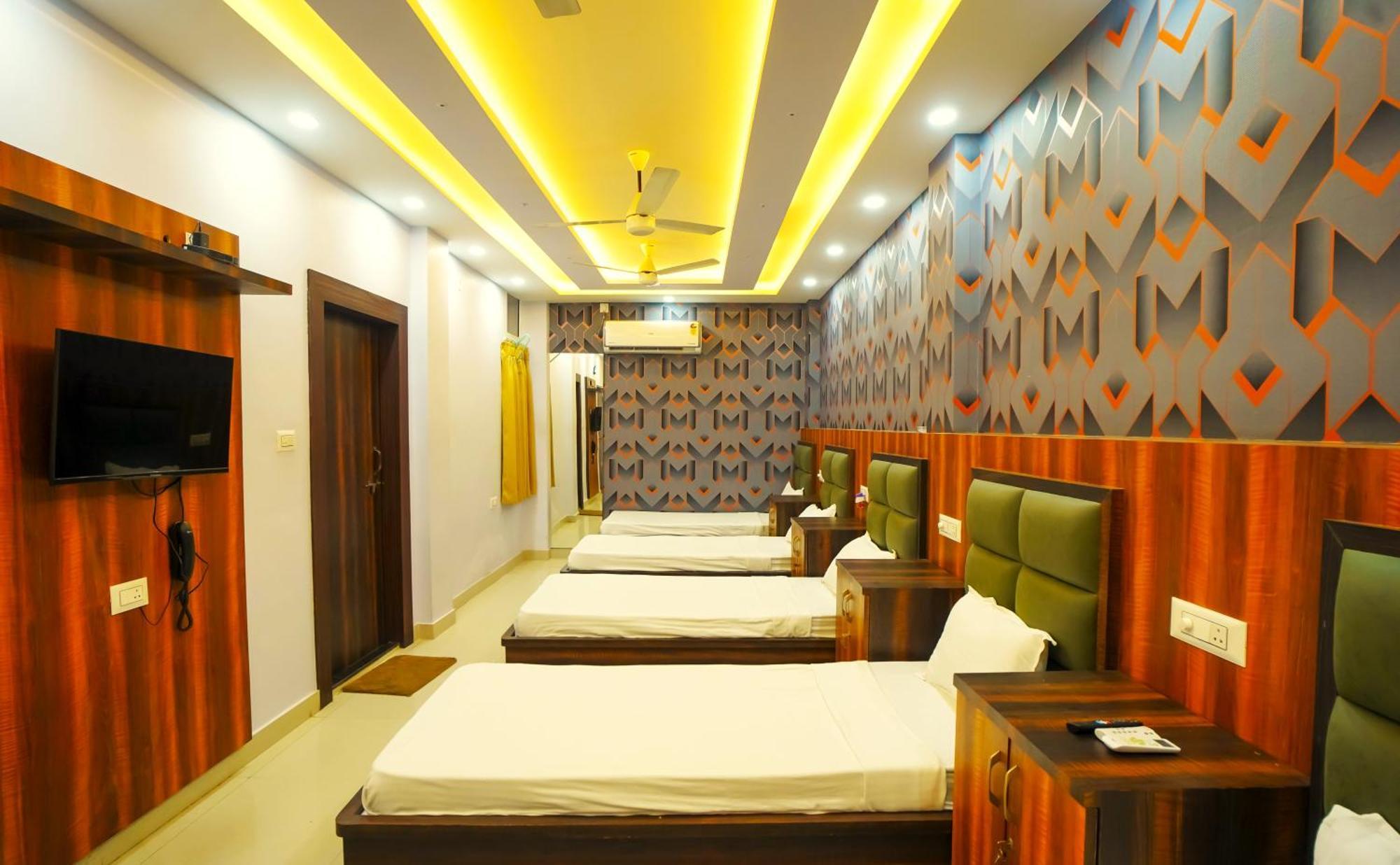Hotel Rama Gorakhpur Exteriör bild