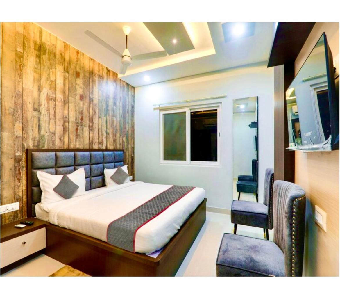 Hotel Rama Gorakhpur Exteriör bild