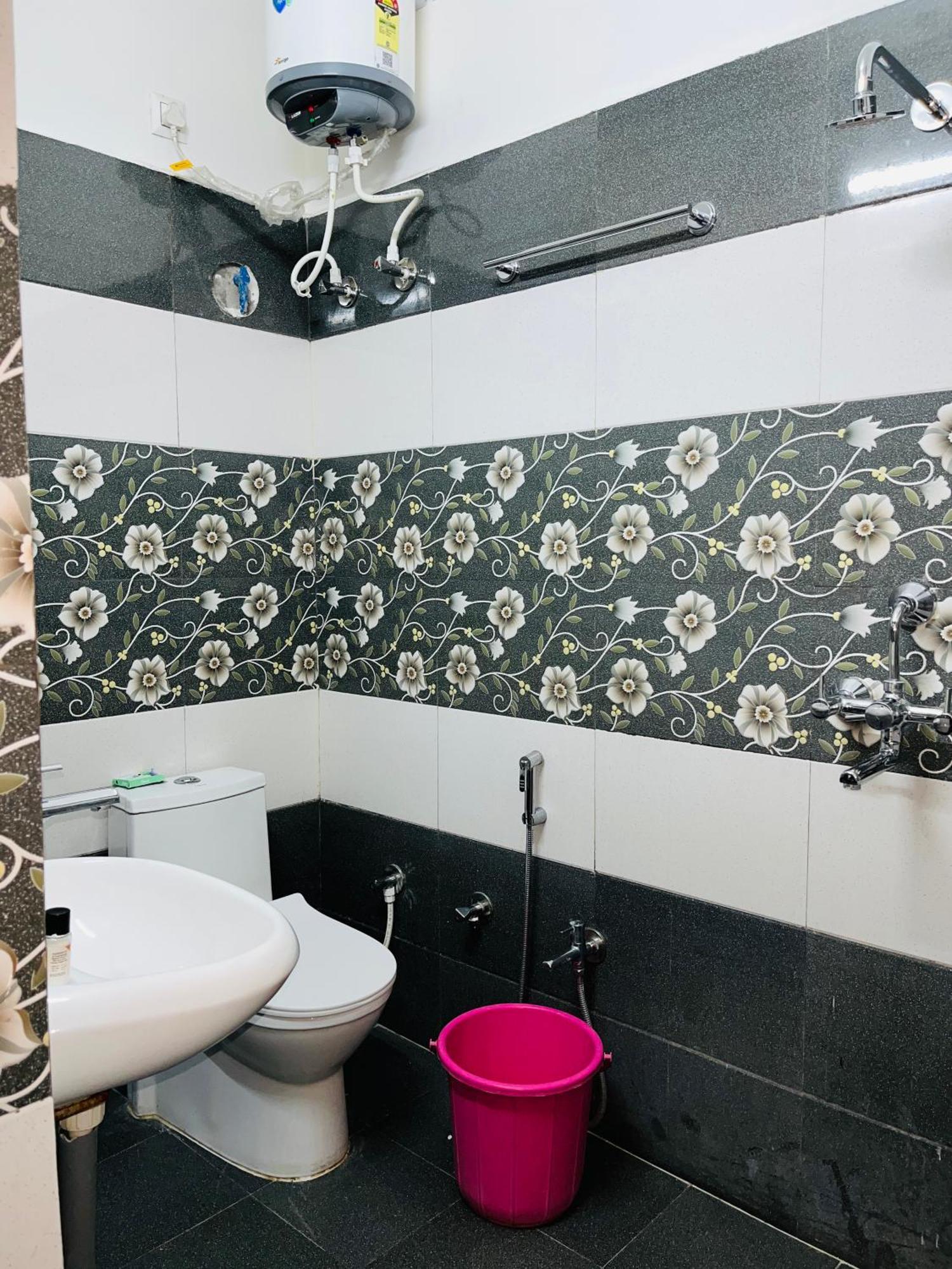 Hotel Rama Gorakhpur Exteriör bild