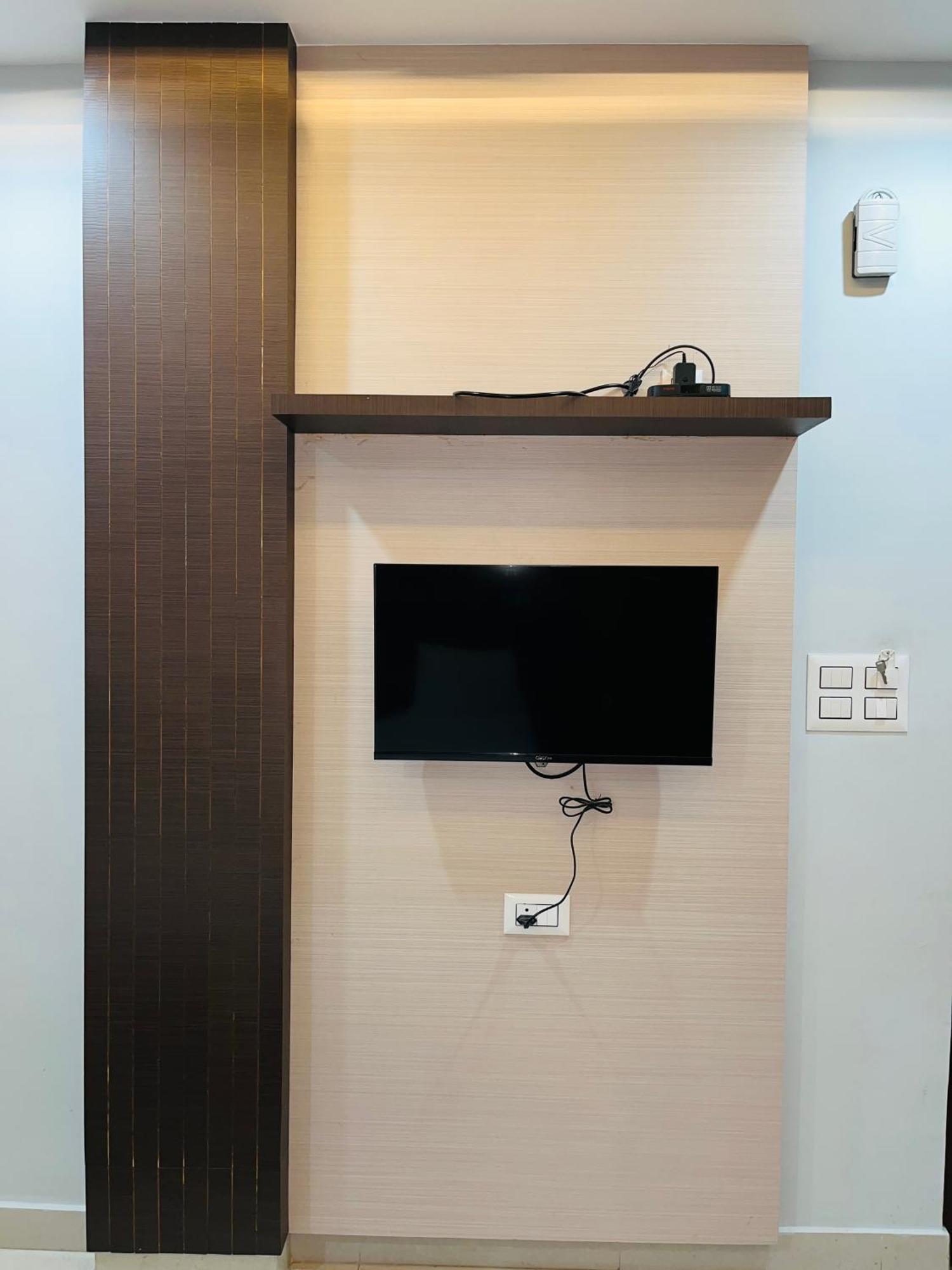 Hotel Rama Gorakhpur Exteriör bild
