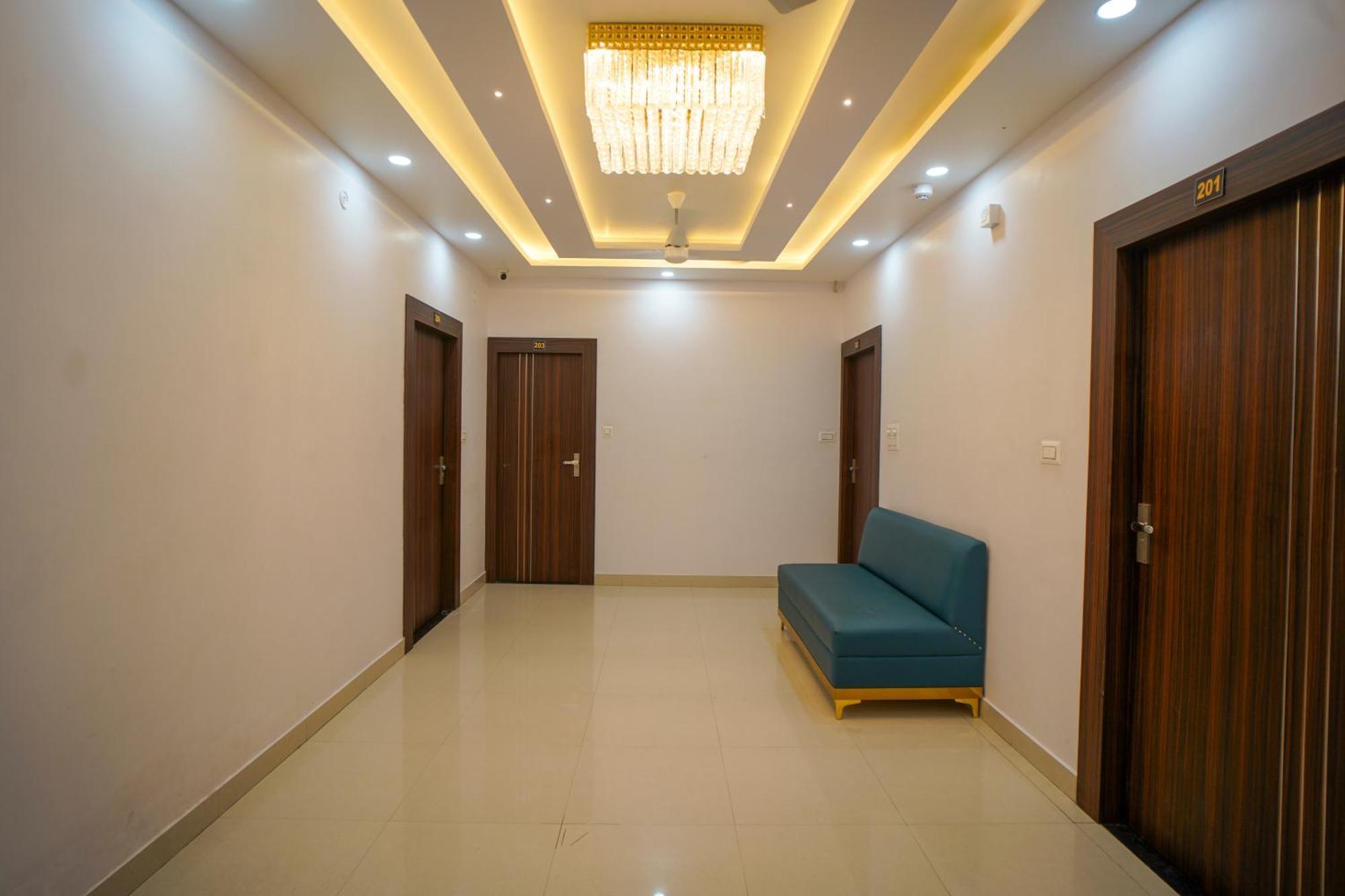 Hotel Rama Gorakhpur Exteriör bild