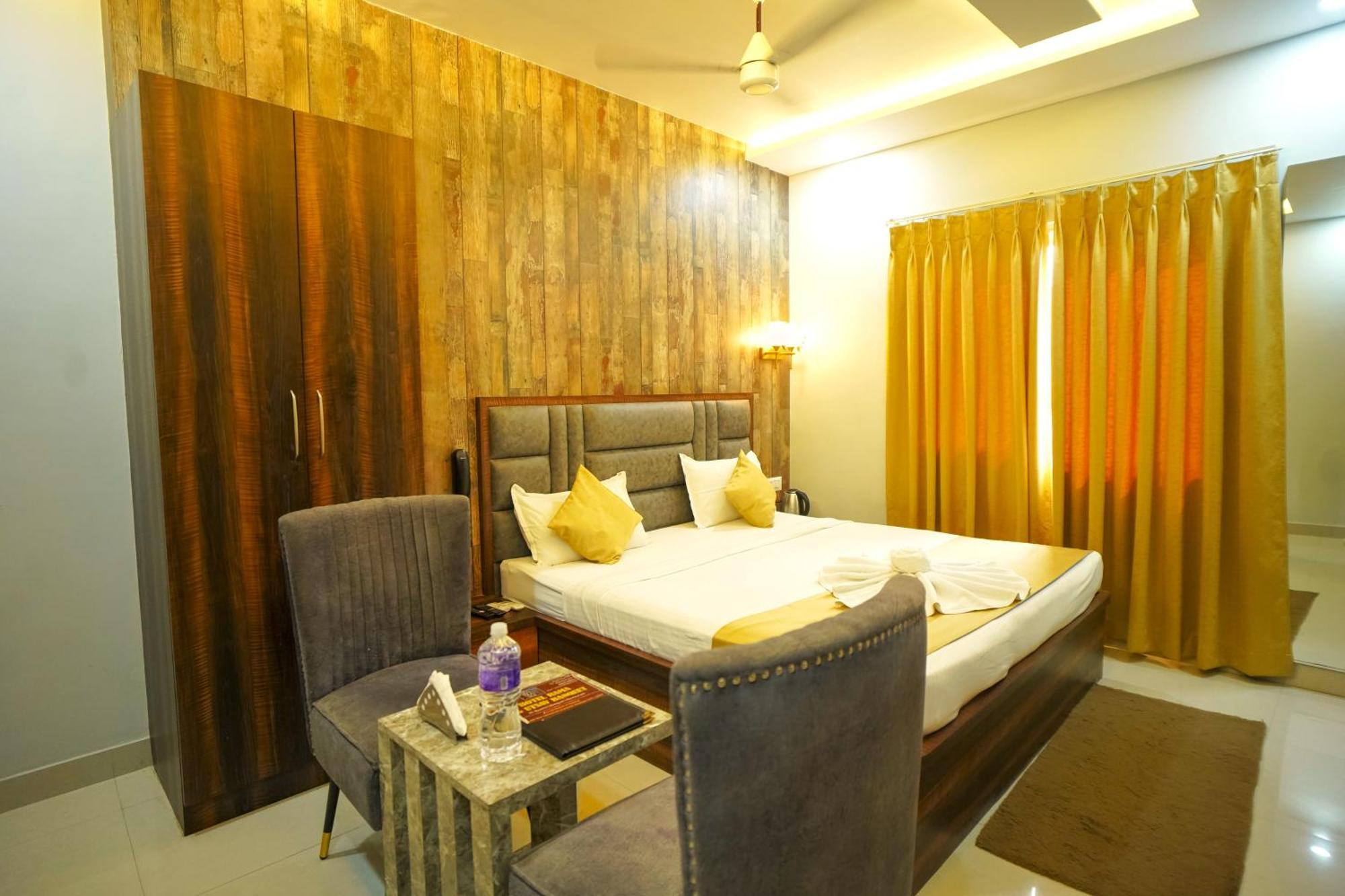 Hotel Rama Gorakhpur Exteriör bild